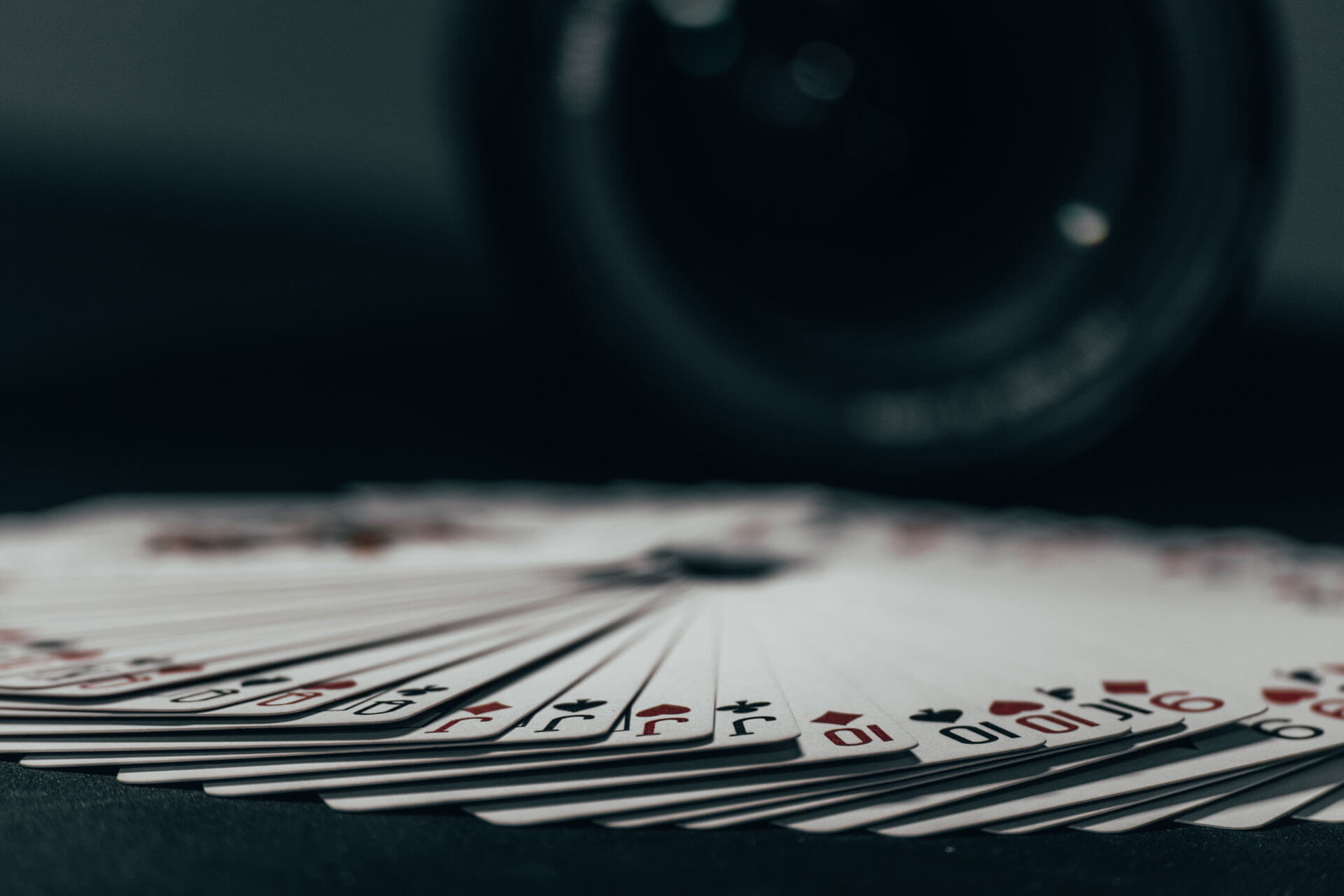 Apprenez plus sur le casino en ligne et les jeux de hasard avec top-casinosuisse.com