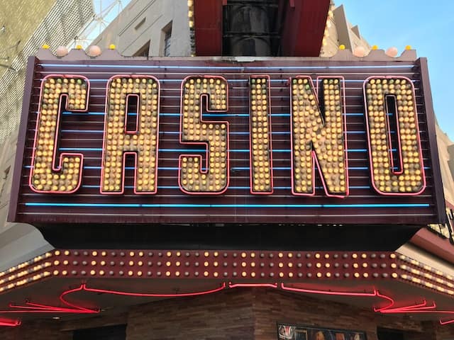 L&rsquo;histoire du Premier Casino en Ligne
